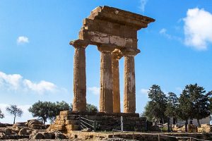 A.-BONELLI-AGRIGENTO-TEMPIO-CASTORE-POLLUCE-300x200 Collettive UIF