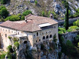 Acciavatti-Pier-Luigi-Castello-di-Ocre-Aquila-300x225 