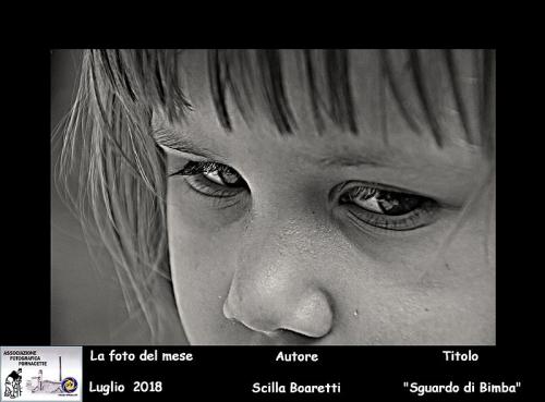 07-Foto-del-Mese-Luglio-2018-Autore-Scilla-Boaretti-Titolo-Sguardo-di-Bimba Associazione Fotografica Fornacette (PI)