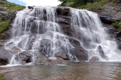 Maria-Di-Gregorio-Cascate-Centofonti-Parco-Gran-Sasso-laga Collettiva soci UIF Abruzzo La Genziana