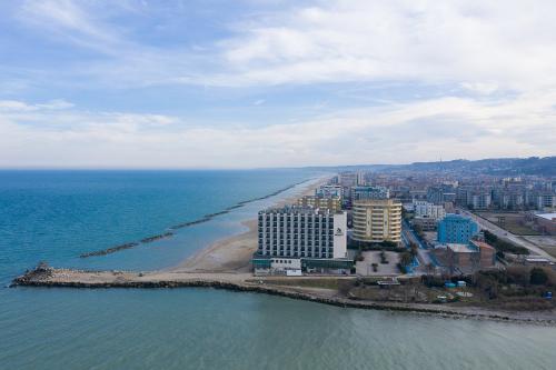 Mario-Di-Fazio-Montesilvano Collettiva soci UIF Abruzzo La Genziana