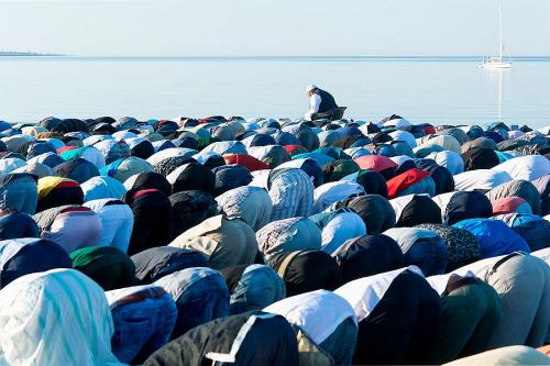 SPAGNOLO-LUIGI-RAMADAN-OGNI-FEDE-HA-RICORRENZE-E-MERITA-RISPETTO Circolo Fotografico Immagine Monreale (PA)