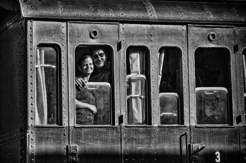TRAPANI-GAETANO-IL-TRENO-DEL-SUD-MIGRANTI-NEI-VIAGGI-DELLA-SPERANZA Circolo Fotografico Immagine Monreale (PA)