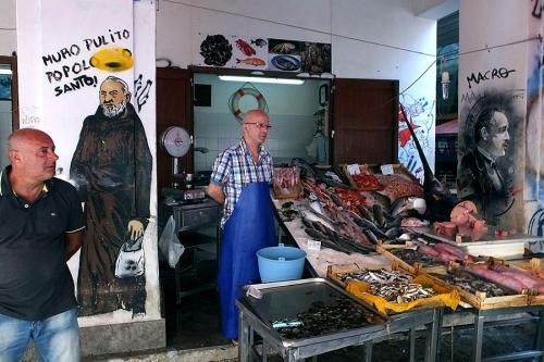 LONGO-PIETRO-Venditore-di-pesce-Mercato-della-Vucciria Circolo Fotografico Immagine Monreale (PA)