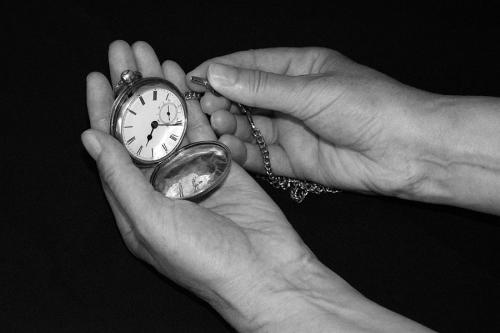 VINCENZO-MACALUSO-E-IMPOSSIBILE-FERMARE-IL-TEMPO Circolo Fotografico Immagine Monreale (PA)