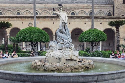 C.-FAZZARI-MONREALE-LA-FONTANA-DEL-DUOMO Circolo Fotografico Immagine Monreale (PA)