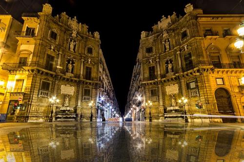 DI-PRIMA-ASCENZIO-Quattro-Canti-luci-e-riflessi Circolo Fotografico Immagine Monreale (PA)