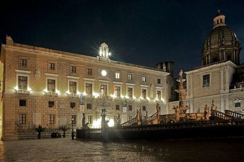 VERMI-SABRINA-Palazzo-delle-Aquile Circolo Fotografico Immagine Monreale (PA)