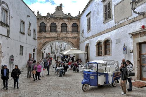 21-OSTUNI-Calabrese-Franco Prima collettiva fotografica Autori UIF della Puglia