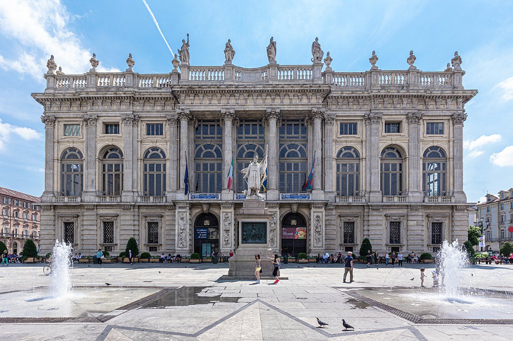 5-PIAZZA-DEL-MUNICIPIO- Giovanni Artale