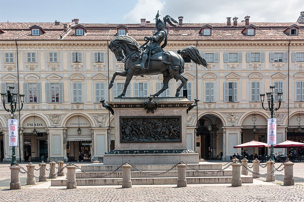 8-STATUA-EQUESTRE-EMANUELE-FILIBERTO-DI-SAVOIA-P.ZZA-S.CARLO- Giovanni Artale