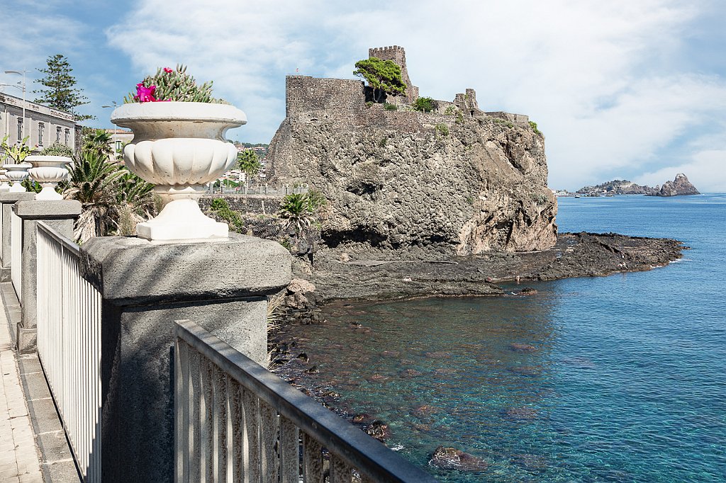 2-ACICASTELLO-IL-CASTELLO- Giovanni Artale