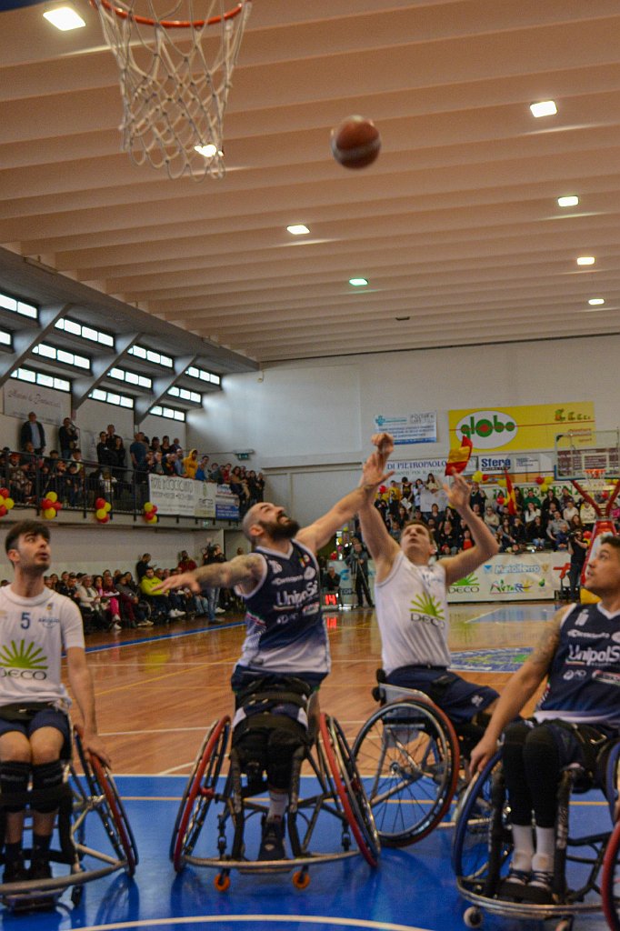 12 Laura Quieti