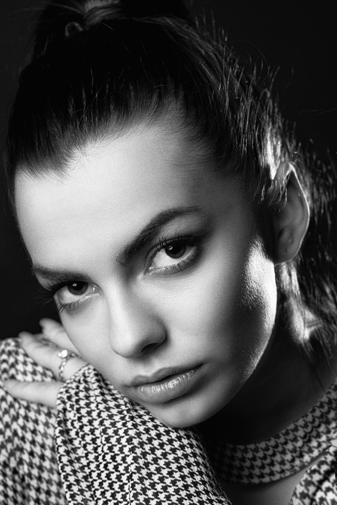 01 Mariella Mesiti