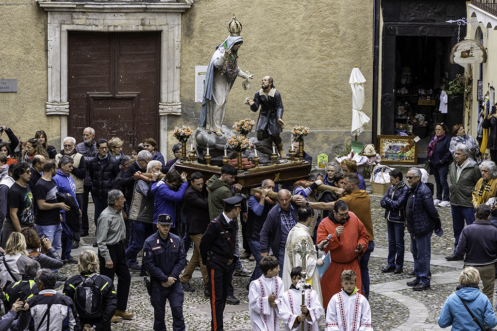 Triora-processione-al-monte-02 Massimo Sambuco