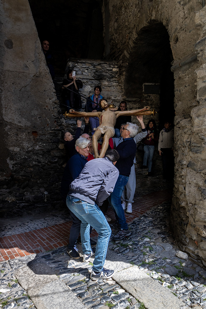 Triora-processione-al-monte-24 Massimo Sambuco