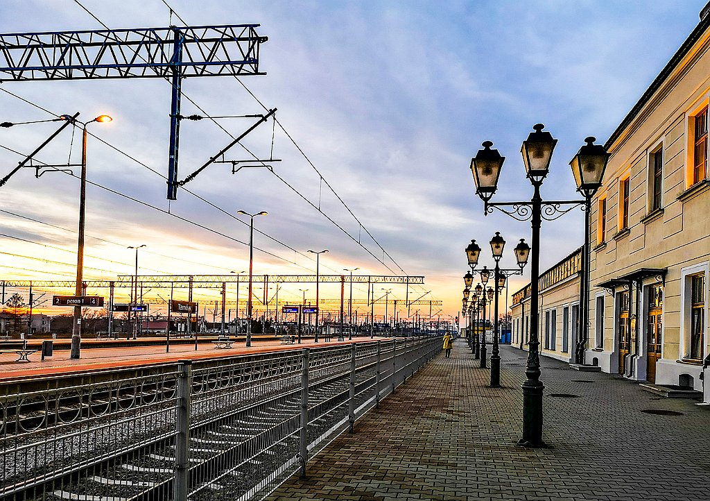 Railway-station15 Monica Giudice