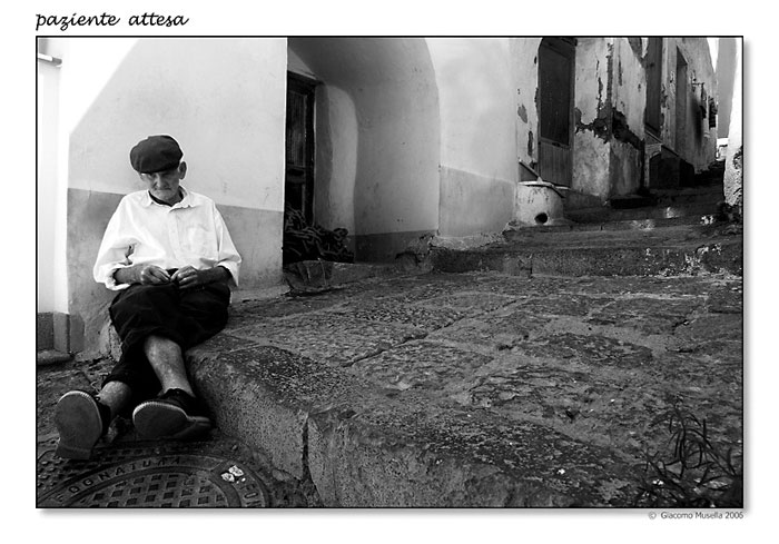 paziente_attesa_bn Giacomo Musella