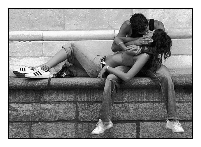 bacio-moderno Stefano Longhi Spedicato