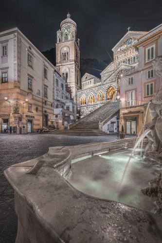 Amalfi-by-nightdi-Rossella-Gaudio-Premio-Speciale-Notturno 5° CONCORSO FOTOGRAFICO CITTA' DI SAN GIOVANNI IN FIORE