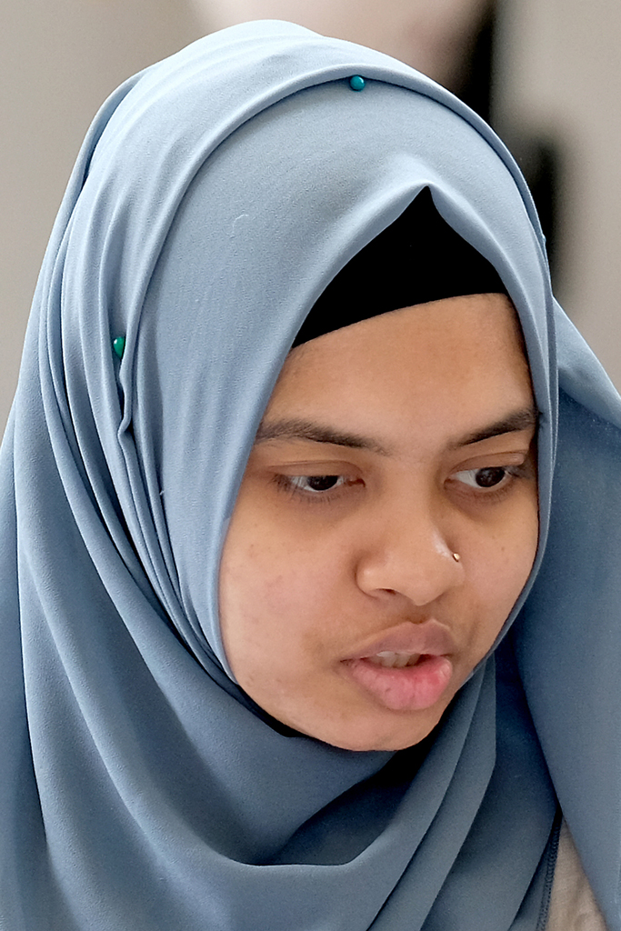 5 Muslims di Valter Pratesi